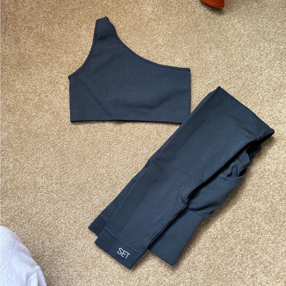 SET Active set - Picture 2 of 2